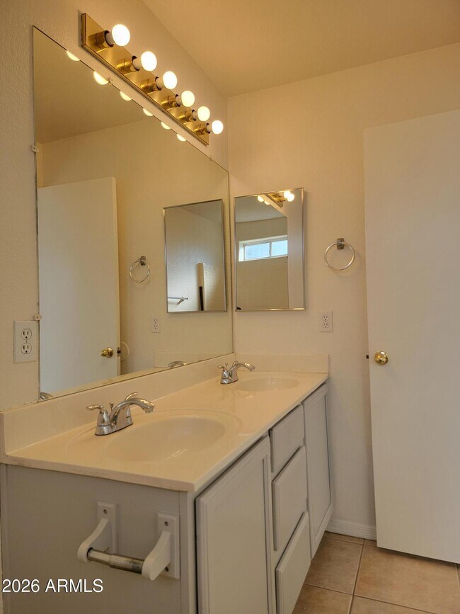 Building Photo - 4545 N 67th Ave