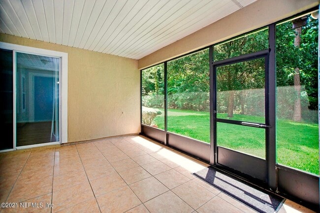 Building Photo - 6466 Ginnie Springs Rd