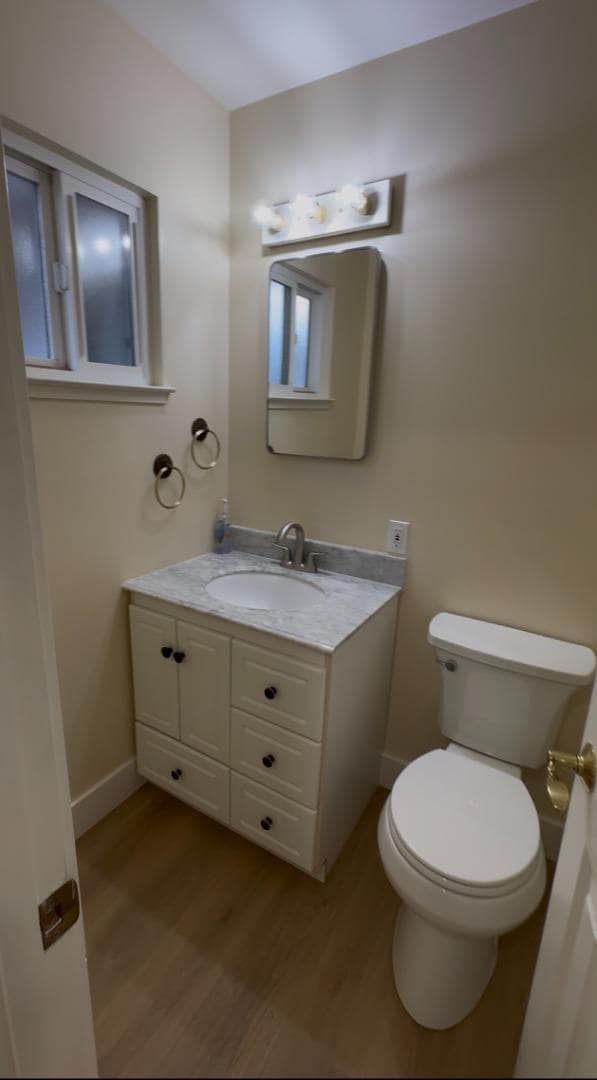 Building Photo - 1543 Willowbrook Dr