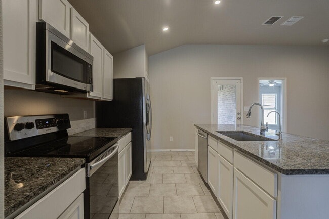 Building Photo - 13308 Avenue V