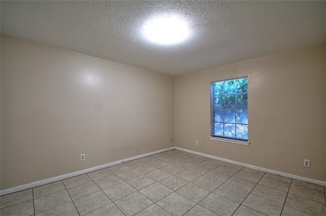 Building Photo - 9014 Triola Ln