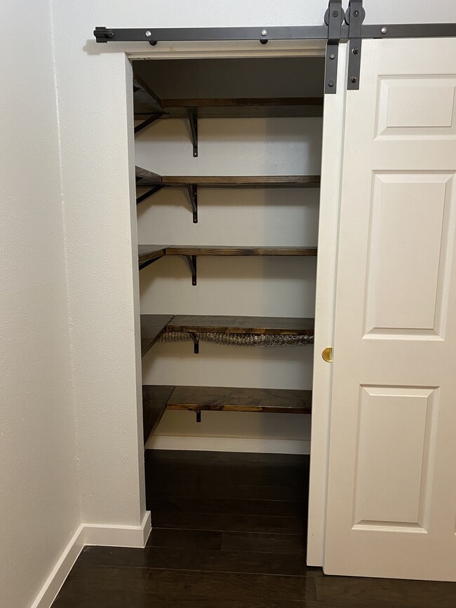 Custom Pantry - 17512 149th Ave SE