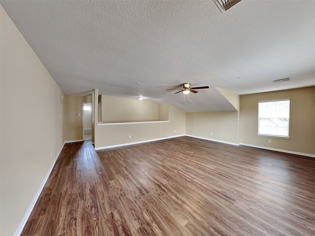Building Photo - 15742 Flagstone Walk Way