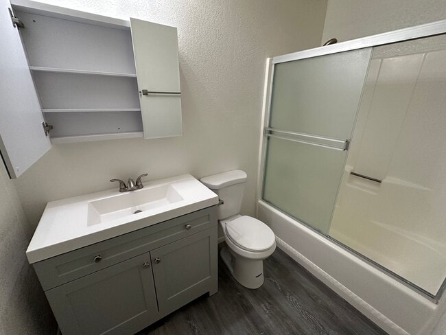 Building Photo - TOWNHOME - WILD TURKEY