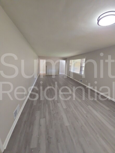 Building Photo - 5353 Blue Ridge Blvd