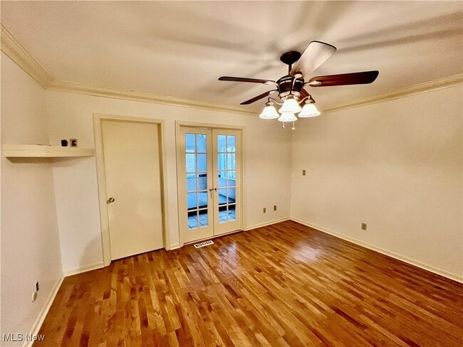 Building Photo - 301 Bogart Rd