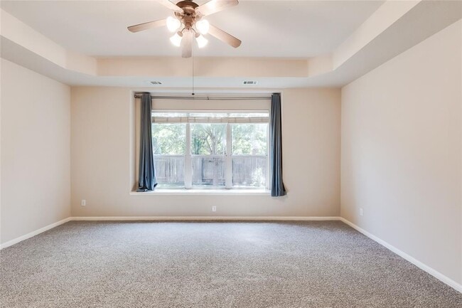 Building Photo - 15524 Belfin Dr