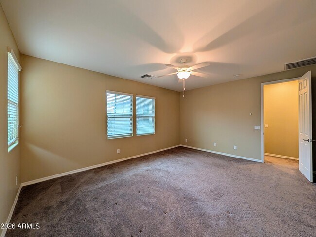 Building Photo - 923 S Osborn Ln