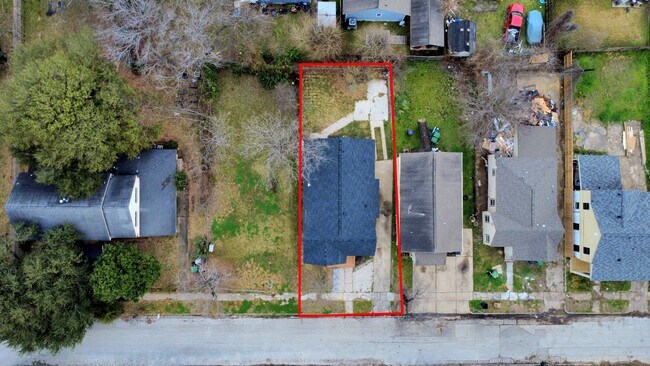 Building Photo - 2811 Winbern St