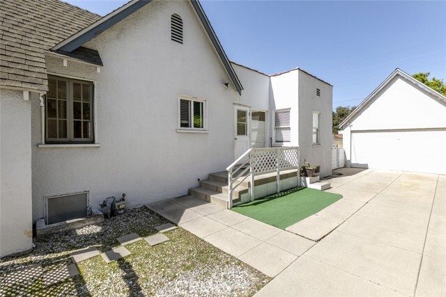 Building Photo - 1325 Idlewood Rd
