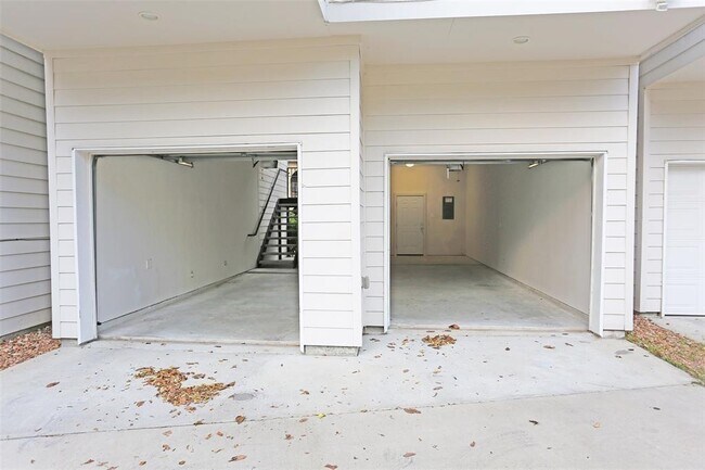 Building Photo - 4106 McKinney St