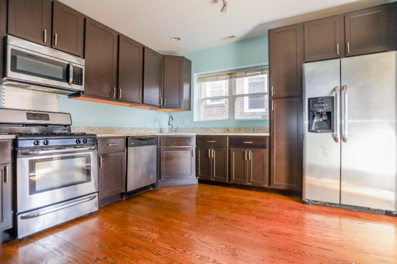 Primary Photo - 2043 W Arthur Ave