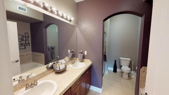 Building Photo - 9079 East Panorama Circle, Unit 201