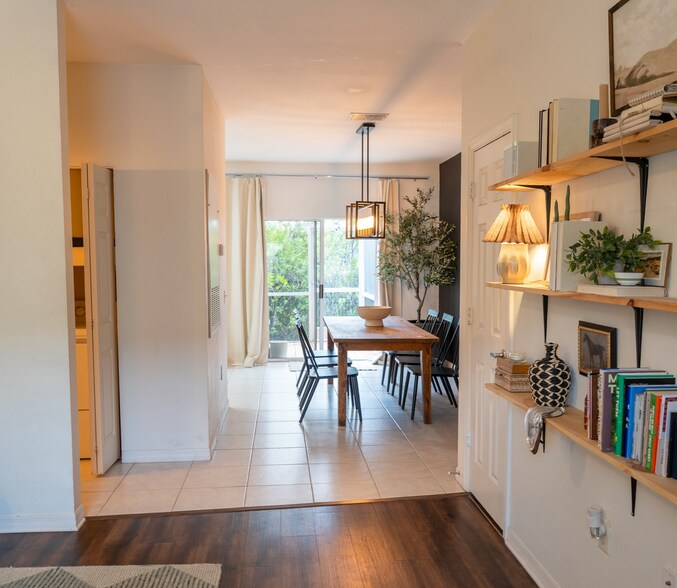 Building Photo - 7524 Plantation Cir