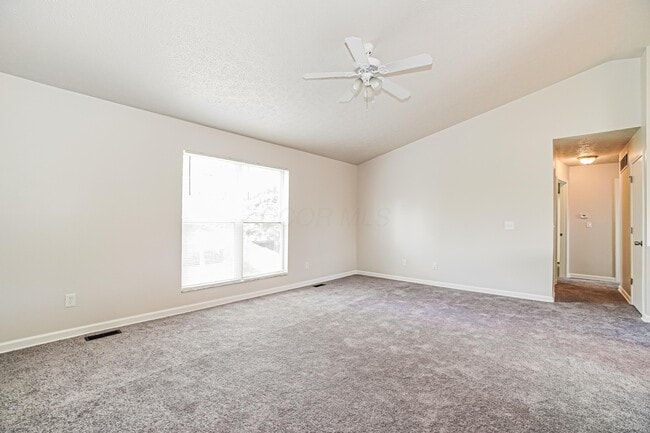 Building Photo - 5727 Sundial Dr
