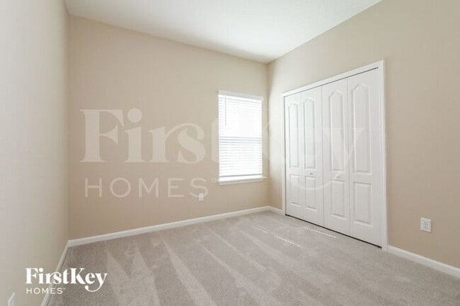 Building Photo - 219 Bloomfield Wy