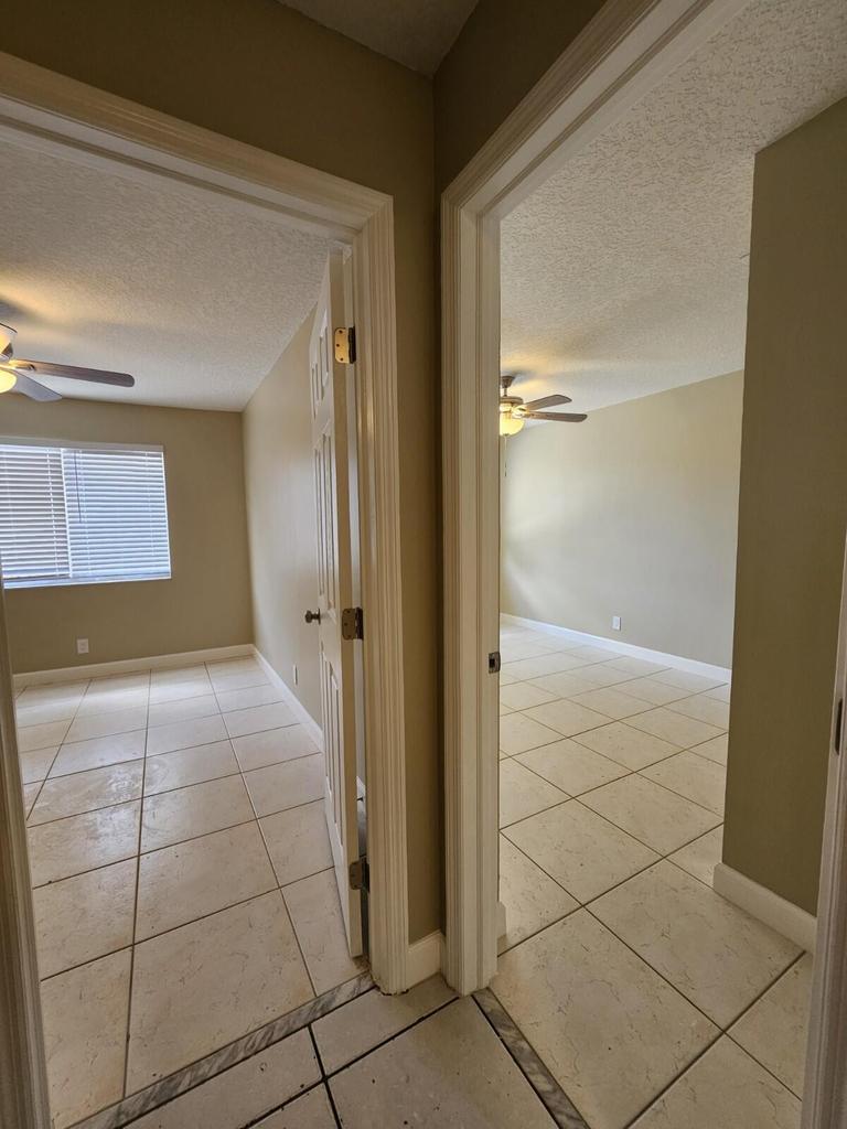 Building Photo - 4876 Orleans Ct