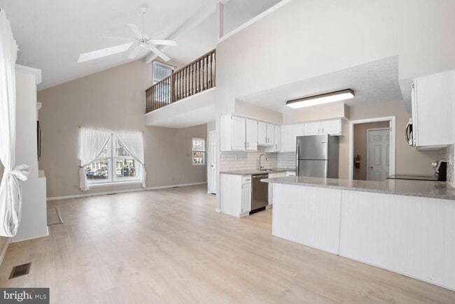 Building Photo - 105 Berkshire Way