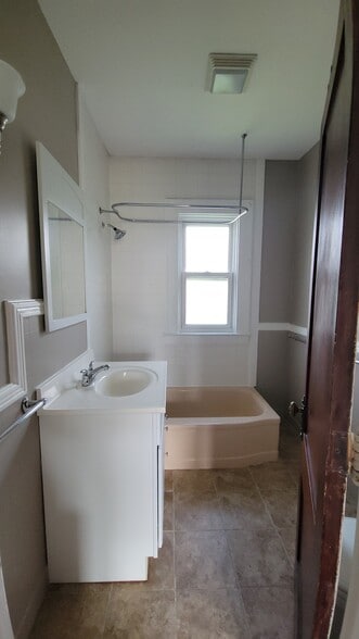 Bathroom - 601 Park Ave