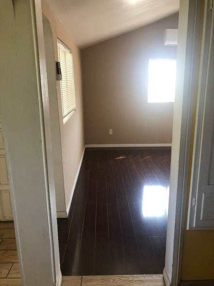Living Room - 6142 Oak Ave