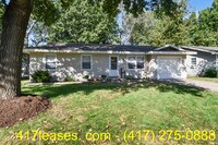 Building Photo - 201 S Meadowview Ave