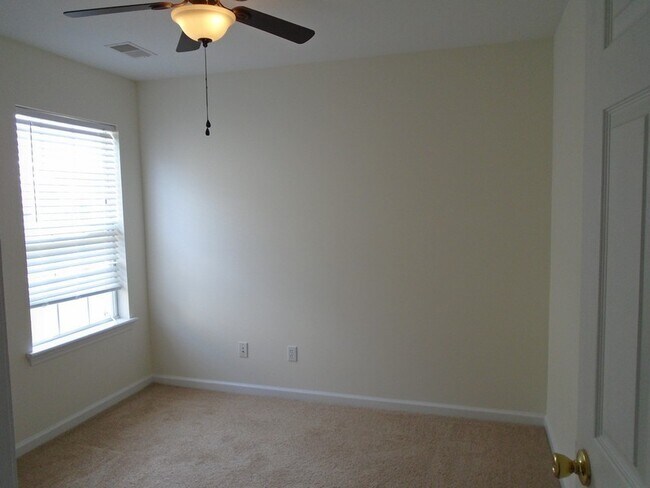Building Photo - 153 Pickett Creek Ln