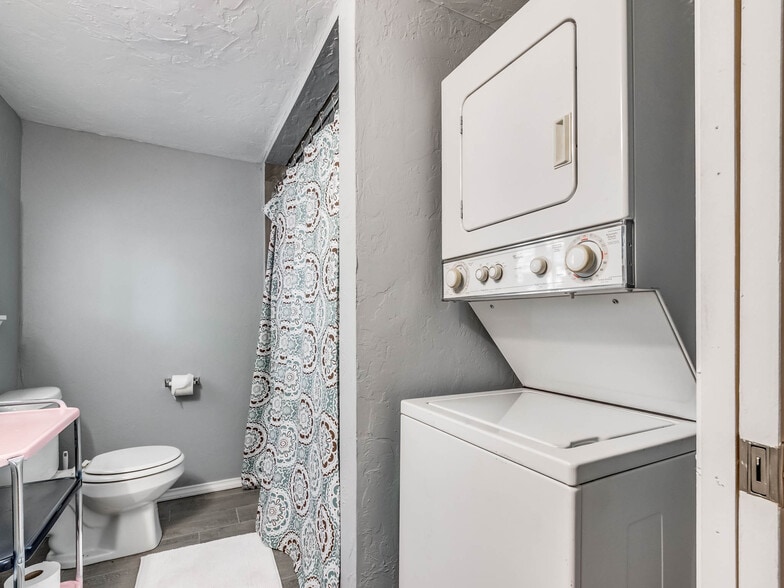 Building Photo - 1145 NW 48th St