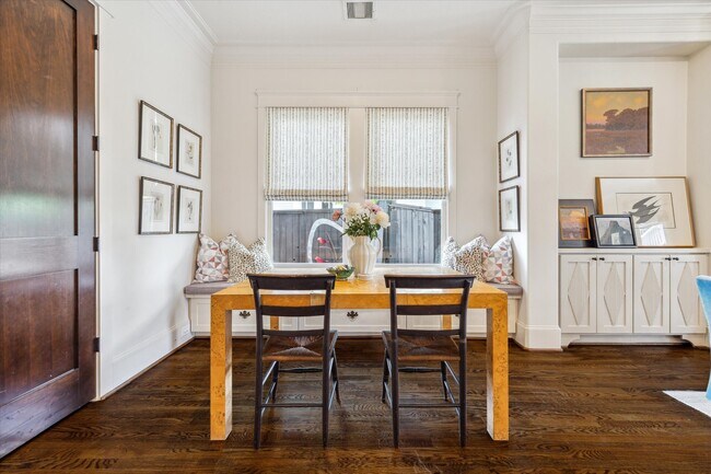 Building Photo - 604 Cortlandt St