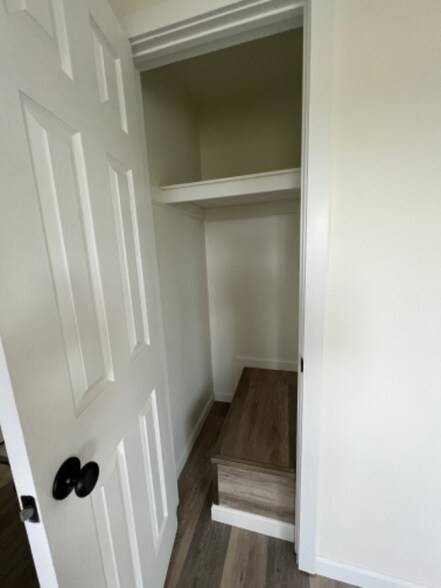 Building Photo - 678 Wood Dr Ext