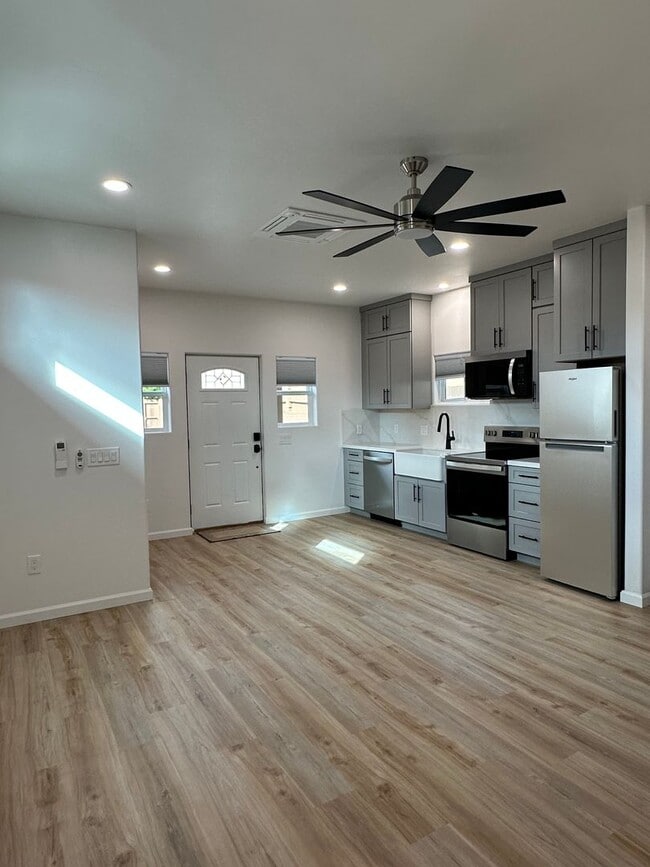 Building Photo - Beautiful ADU in great neighborhood