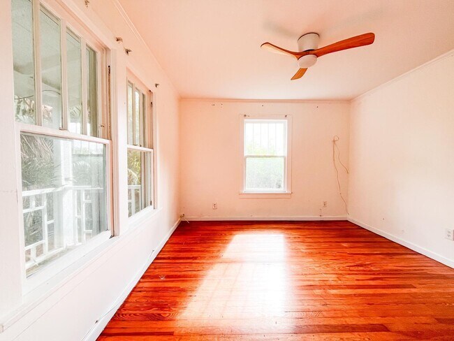 Building Photo - 1713 Florida Ave