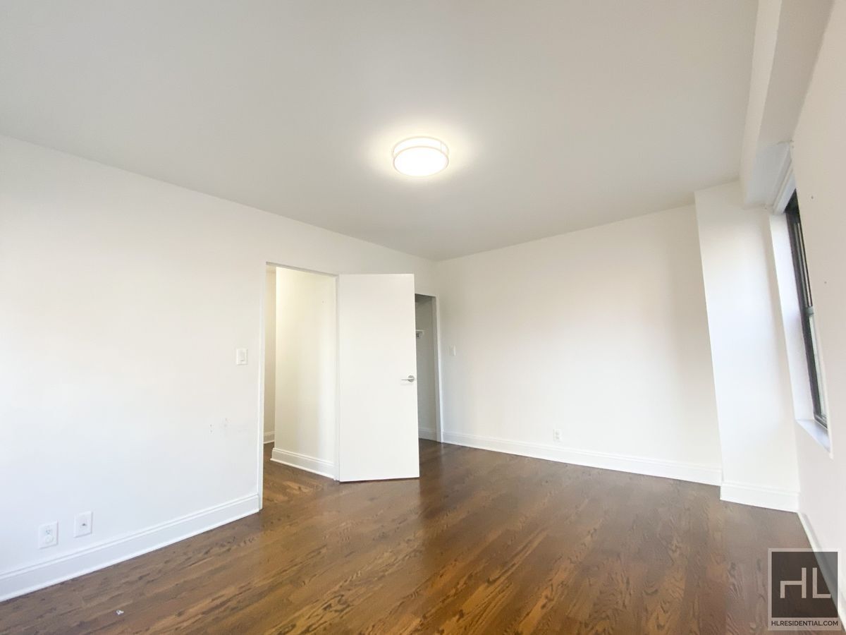 Building Photo - East 88 Street