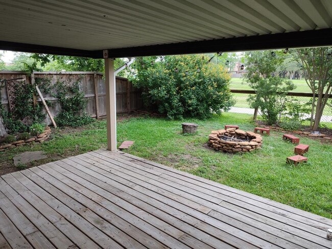 Building Photo - 2223 Greencove Ln
