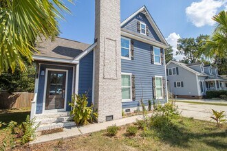 Building Photo - Charming 3-Bed, 3.5-Bath Home Near Augusta...