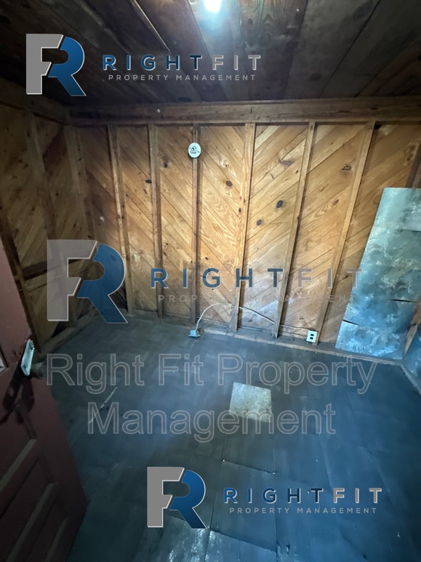 Building Photo - 2920 King St