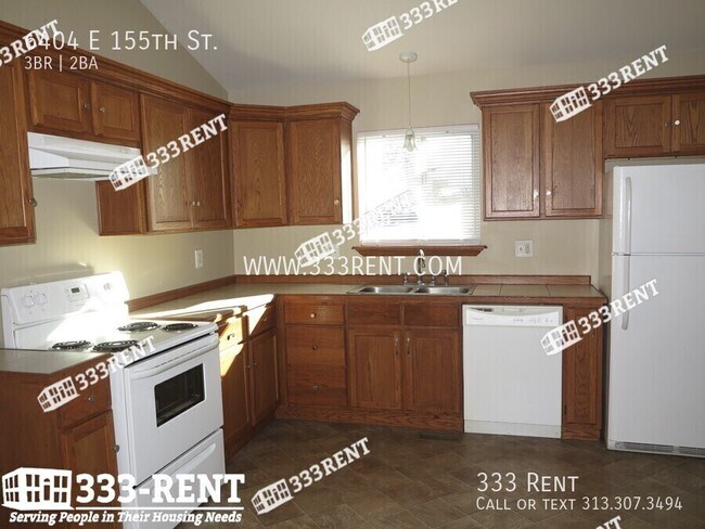 Building Photo - 6404 E 155th St