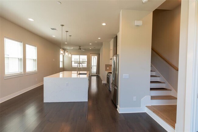 Building Photo - 4511 Unity Cir
