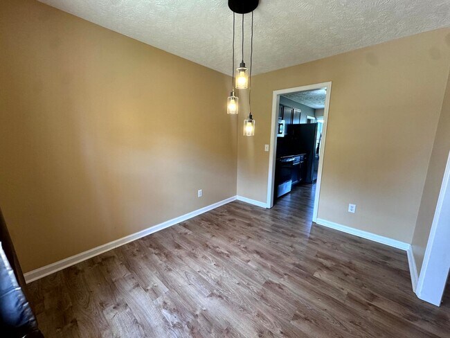 Building Photo - 109 Belle Boyd Dr