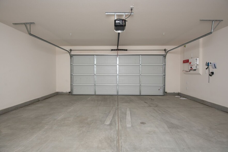 Building Photo - 67459 Rio Madre Dr