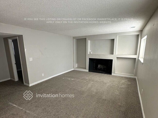 Building Photo - 21320 E Aberdeen Pl