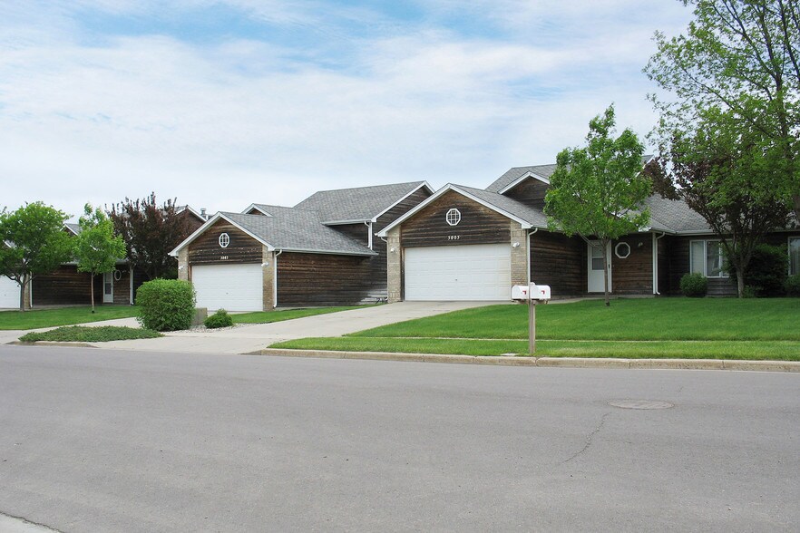Cottage West Twin Homes Sioux Falls, SD Apartment Finder
