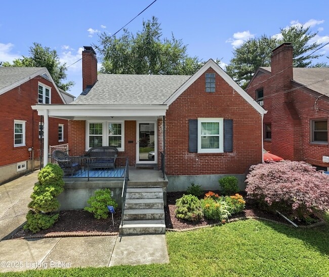 Building Photo - 726 Parkway Dr