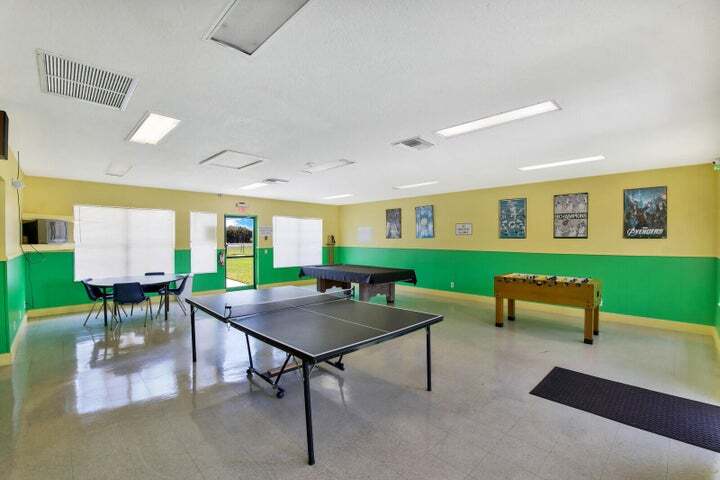 Building Photo - 4492 Brook Dr