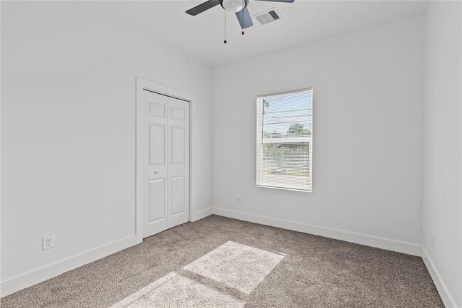 Building Photo - 8501 Denby St