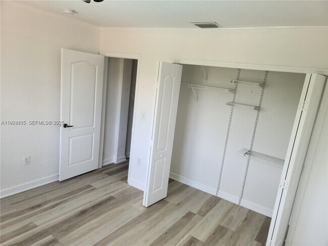 Building Photo - 17650 NW 73rd Ave