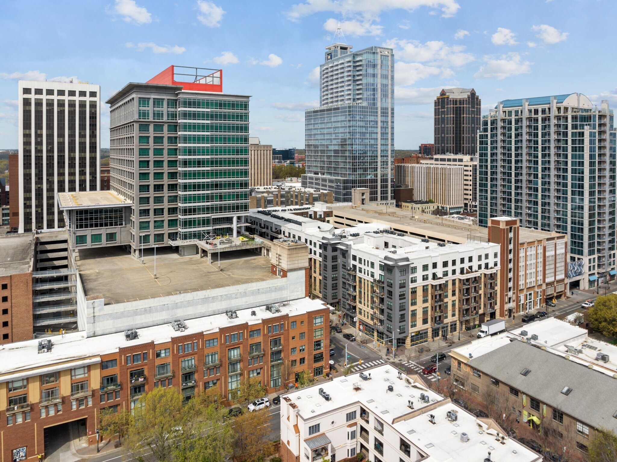 Building Photo - 444 S Blount St