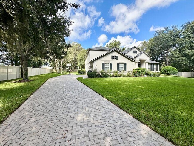Building Photo - 2797 Tree Meadow Loop