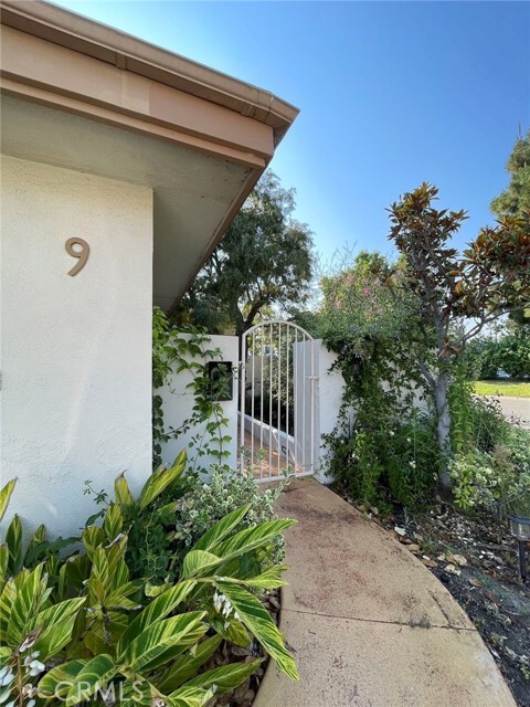 Building Photo - 9 Iron Bark Way