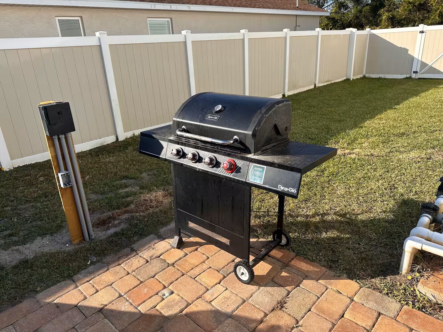 BBQ charcoal - 12 Fircrest Ln