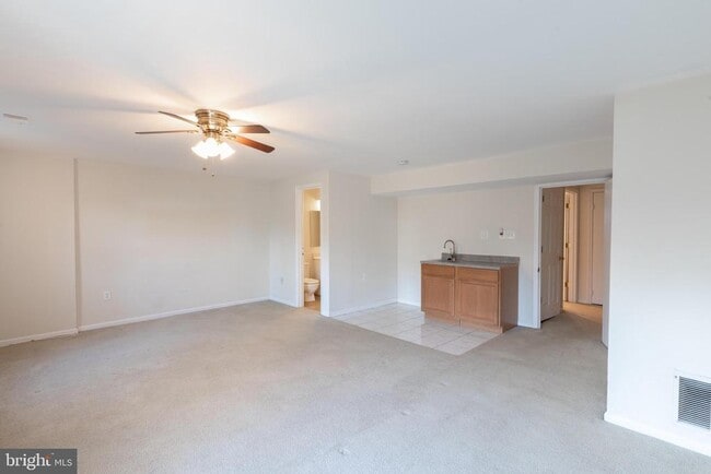 Building Photo - 8132 Sleepy View Ln